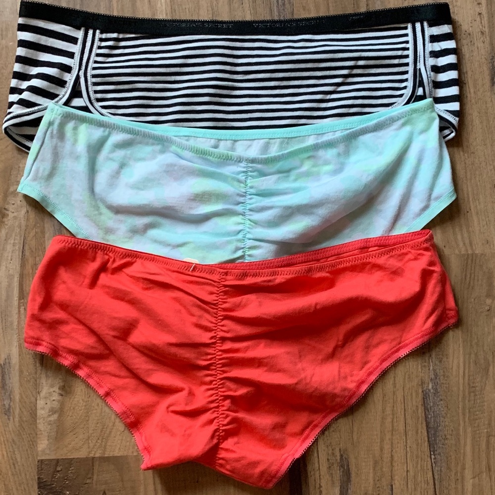 3 cotton Victoria’s Secret medium hipster panties